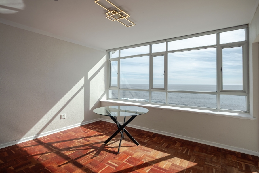 To Let 3 Bedroom Property for Rent in Sea Point Western Cape